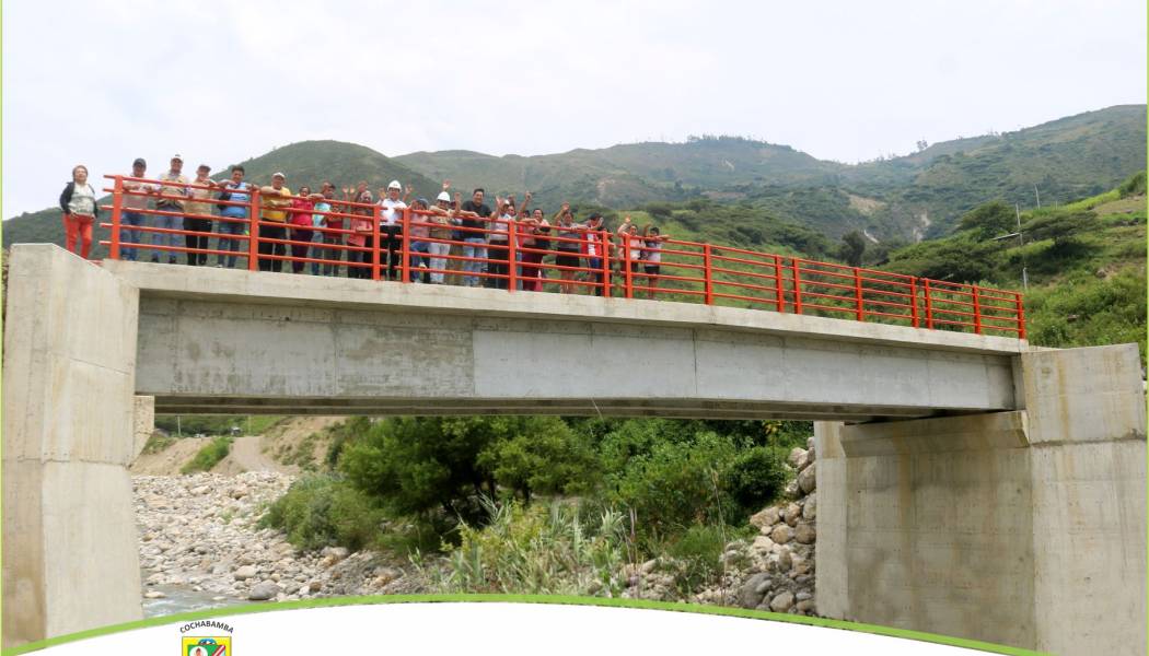 Inauguración del puente vial en la localidad de Santa Isolina Bajo